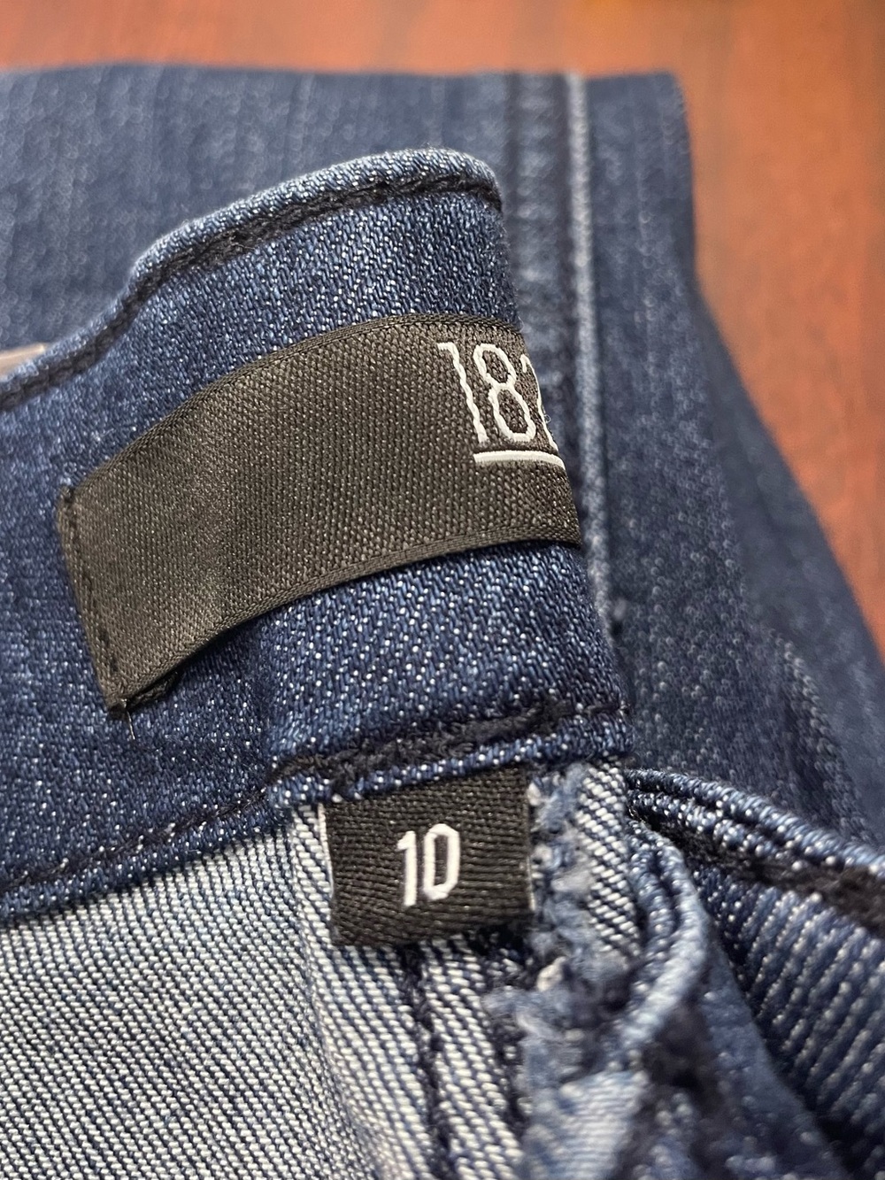 Women’s wide Leg Crop Jeans Size 10 by 1822 Denim Medium Wash, Blue - Picture 5 of 6